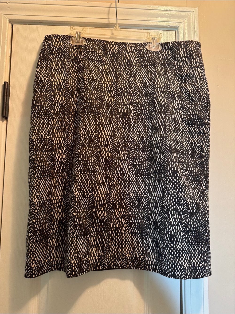 Rafaella Black and White Printed Pencil Skirt